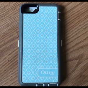 iPhone 6 Otter box with clip